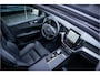 Volvo XC60 T6 Recharge Ultra Black Edition ** Facelift ** Trekhaak ** Harman/Kardon ** HUD ** Massage