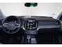 Volvo XC90 T8 Recharge AWD Ultra Bright - Luchtvering - Panorama/schuifdak - IntelliSafe Assist & Surround - 360º Camera - Bowers & Wilkins audio - Adaptieve LED koplampen - Verwarmde voorstoelen, stuur & achterbank - Parkeersensoren voor & achter - Elektr. bedienb. voorstoelen met geheugen - Geventileerde voorstoelen - Head up display - Draadloze tel. lader - Extra getint glas - 21' LMV