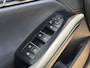 Mazda 3 Sedan Exclusive-line 2.0 e-Sky-G 150pk Comfort Pack/1e eigenaar/Dealeronderhouden/Navi/HUD/Airco/Keyless/Leder