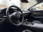 Mazda 3 Sedan Exclusive-line 2.0 e-Sky-G 150pk Comfort Pack/1e eigenaar/Dealeronderhouden/Navi/HUD/Airco/Keyless/Leder