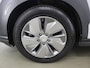 Hyundai Kona Electric EV Fashion 64 kWh | SOH 96% | Trekhaak | HUD | Navigatie | Ele. verstelbare stoelen | Camera | DAB | Apple CarPlay/Android Auto | Stoel/Stuurverwarming | Adaptieve Cruise Control | KRELL Audio |