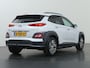 Hyundai Kona Electric EV Fashion 64 kWh | SOH 96% | Trekhaak | HUD | Navigatie | Ele. verstelbare stoelen | Camera | DAB | Apple CarPlay/Android Auto | Stoel/Stuurverwarming | Adaptieve Cruise Control | KRELL Audio |