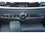 Volvo V60 T6 Recharge AWD Plus Dark - Panorama/schuifdak - IntelliSafe Assist & Surround - 360º Camera - Harman/Kardon audio - Verwarmde voorstoelen, stuur & achterbank - Parkeersensoren voor & achter - Elektr. bedienb. voorstoelen met geheugen - Head up display - Extra getint glas - 19' LMV
