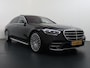 Mercedes-Benz S-klasse 500 4MATIC Lang AMG Line | Massage stoelen Voor + Achter | Panorama - Schuifdak | Head-Up Display | 3D-Bestuurdersdisplay | Stoelverwarming \ -Ventilatie Voor + Achter | Sluitbekrachtiging | Achteras besturing & Luchtvering | 360° Camera