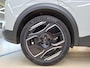 Peugeot 3008 1.6 plug-in Hybrid 195 GT Exclusive | Panorama/schuifdak | Lederen bekleding | Trekhaak | Focal | Massage | 20 Inch | NL auto |
