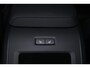 Volvo XC60 T6 Recharge AWD Black Edition Plus - Panorama/schuifdak - IntelliSafe Assist & Surround - 360º Camera - Harman/Kardon audio - Verwarmde voorstoelen, stuur & achterbank - Parkeersensoren voor & achter - Elektr. bedienb. voorstoelen met geheugen - Head up display - Draadloze tel. lader - Extra getint glas - Inklapbare trekhaak - 21' LMV