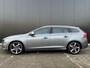 Volvo V60 1.5 T3 R-Design Navigatie / Parkeerverwarming / Stoelverwarming / verwarmbaar voorruit / High Performance Audio