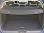 Renault Captur 1.3 TCe 140 Intens / Achteruitrijcamera / Apple Carplay Android Auto / Trekgewicht 1500 kg / Cruise control / Keyless Entry/Start / Draadloze telefoon lader / Navigatie / Parkeersensoren voor en achter / Climate control /