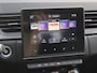 Renault Captur 1.3 TCe 140 Intens / Achteruitrijcamera / Apple Carplay Android Auto / Trekgewicht 1500 kg / Cruise control / Keyless Entry/Start / Draadloze telefoon lader / Navigatie / Parkeersensoren voor en achter / Climate control /