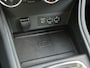Renault Captur 1.3 TCe 140 Intens / Achteruitrijcamera / Apple Carplay Android Auto / Trekgewicht 1500 kg / Cruise control / Keyless Entry/Start / Draadloze telefoon lader / Navigatie / Parkeersensoren voor en achter / Climate control /