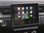 Renault Captur 1.3 TCe 140 Intens / Achteruitrijcamera / Apple Carplay Android Auto / Trekgewicht 1500 kg / Cruise control / Keyless Entry/Start / Draadloze telefoon lader / Navigatie / Parkeersensoren voor en achter / Climate control /