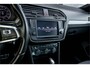 Volkswagen Tiguan 2.0 TSI 4Motion Highline R-Line, Pano,19LM, Navi, Trekhaak, Led,