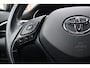 Toyota C-HR / C-HR+ 1.8 HYBRID STYLE BI-TONE DODEHOEK JBL-GELUID STOELVERW. KEYLESS PARK.SENSOREN