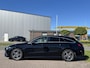 Mercedes-Benz CLA Shooting Brake 220 Advantage AMG cruise