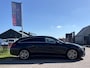 Mercedes-Benz CLA Shooting Brake 220 Advantage AMG cruise