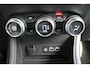Renault Captur 1.6 E-Tech full hybrid 145 PK techno | stuurverwarming | adaptief cruise controle | 4 seizoensbanden | camera achter |