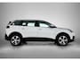 Peugeot 5008 SUV Active 130pk Automaat | 7 Zitplaatsen | Navigatie | Achteruitrijcamera | Grip Control | Climate Control | Cruise Control | Parkeersensoren | Bluetooth | DAB+ radio | Apple Carplay / Android Auto | Trekhaak | 18" lichtmetalen velgen |