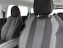 Peugeot 5008 SUV Active 130pk Automaat | 7 Zitplaatsen | Navigatie | Achteruitrijcamera | Grip Control | Climate Control | Cruise Control | Parkeersensoren | Bluetooth | DAB+ radio | Apple Carplay / Android Auto | Trekhaak | 18" lichtmetalen velgen |