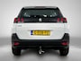 Peugeot 5008 SUV Active 130pk Automaat | 7 Zitplaatsen | Navigatie | Achteruitrijcamera | Grip Control | Climate Control | Cruise Control | Parkeersensoren | Bluetooth | DAB+ radio | Apple Carplay / Android Auto | Trekhaak | 18" lichtmetalen velgen |