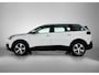 Peugeot 5008 SUV Active 130pk Automaat | 7 Zitplaatsen | Navigatie | Achteruitrijcamera | Grip Control | Climate Control | Cruise Control | Parkeersensoren | Bluetooth | DAB+ radio | Apple Carplay / Android Auto | Trekhaak | 18" lichtmetalen velgen |