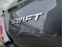 Suzuki Swift 1.2 STYLE SMART HYBRID AUTOMAAT Direct Leverbaar | Tot 10 JAAR GARANTIE! | Inclusief € 1.850,- Voorraad Voordeel