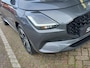 Suzuki Swift 1.2 STYLE SMART HYBRID AUTOMAAT Direct Leverbaar | Tot 10 JAAR GARANTIE! | Inclusief € 1.850,- Voorraad Voordeel