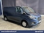 Ford Transit Custom 2.0 TDCI 131pk L2H1 Euro6 Airco | Camera | LED | Cruisecontrol | 2800kg Trekhaak Verwarmde voorruit, Parkeersensoren, Bijrijdersbank
