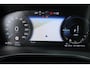 Volvo XC40 T4 Recharge R-Design | Lederen/Stof Bekleding | Electronic Climate Controle | Voorstoelen + Stuurwiel Verwarmend | Achteruitrijcamera Parkeersensor Voor | Cruise Control Adaptief Met Stop&Go En Stuurhulp | Apple Carplay/Android Auto | DAB Ontvanger | Dakrails | Extra Getint Glas |