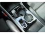 Volvo XC40 T4 Recharge R-Design | Lederen/Stof Bekleding | Electronic Climate Controle | Voorstoelen + Stuurwiel Verwarmend | Achteruitrijcamera Parkeersensor Voor | Cruise Control Adaptief Met Stop&Go En Stuurhulp | Apple Carplay/Android Auto | DAB Ontvanger | Dakrails | Extra Getint Glas |