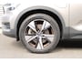Volvo XC40 T4 Recharge R-Design | Lederen/Stof Bekleding | Electronic Climate Controle | Voorstoelen + Stuurwiel Verwarmend | Achteruitrijcamera Parkeersensor Voor | Cruise Control Adaptief Met Stop&Go En Stuurhulp | Apple Carplay/Android Auto | DAB Ontvanger | Dakrails | Extra Getint Glas |