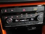Volkswagen T-Cross 1.0 TSI Style | ACC | Achteruitrijcamera | Trekhaak | Navigatie!