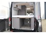 Ford Overige LMC C590 'Innovan' Buscamper. Geniet van de vrijheid ! Geweldig mooie LMC buscamper ! V.v. de krachtige 170pk Ford dieselmotor. Airco, voorraamverw., Xenon verlichting, trekhaak, luifel, metallic lak, LM wielen, garage, camera, adapt. cruise cntrl, lane assist, koel-, vriesvak, toilet, kookgelegenheid etc.