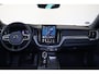 Volvo XC60 T6 Recharge AWD Plus Black Edition - Panorama/schuifdak - IntelliSafe Assist & Surround - 360º Camera - Harman/Kardon audio - Adaptieve LED koplampen - Verwarmde voorstoelen, stuur & achterbank - Parkeersensoren voor & achter - Elektr. bedienb. voorstoelen met geheugen - Head up display - Draadloze tel. lader - Extra getint glas - 21' LMV