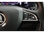 Skoda Karoq 1.5 TSI ACT 150pk DSG Business Edition Trekhaak Camera Keyless Sportstoelen Virtual Cockpit Navigatie