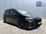 BMW 2-Serie Gran Tourer 220i Automaat 7-persoons High Executive Launch Edition M-Sport Trekhaak leder Panoramadak Navigatie Head-Up Sportstoelen Leder Led 18 Inch Velgen NL Auto
