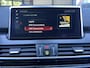 BMW 2-Serie Gran Tourer 220i Automaat 7-persoons High Executive Launch Edition M-Sport Trekhaak leder Panoramadak Navigatie Head-Up Sportstoelen Leder Led 18 Inch Velgen NL Auto