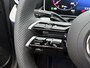 Mercedes-Benz C-klasse 300 e Business Solution AMG | Nightpakket | Comfortpakket Plus | Trekhaak | Burmester® 3D surround sound | Panoramaschuifdak | Middenconsole metaalstructuur | GUARD 360° Plus | 360° camera | 18'' vijfspaaks AMG-velgen |