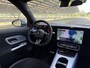 Mercedes-Benz GLB 250+ Business Solution AMG 85.5 kWh | Panoramadak | Stoelverwarming | LED koplampen | Sfeerverlichting| Sportstoelen |