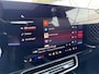 Mercedes-Benz GLB 250+ Business Solution AMG 85.5 kWh | Panoramadak | Stoelverwarming | LED koplampen | Sfeerverlichting| Sportstoelen |