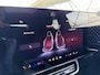 Mercedes-Benz GLB 250+ Business Solution AMG 85.5 kWh | Panoramadak | Stoelverwarming | LED koplampen | Sfeerverlichting| Sportstoelen |