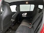 Mercedes-Benz GLB 200 Business Solution AMG | Advanced plus pakket | Nightpakket | Memorypakket | Parkeerpakket | THERMOTRONIC | Vast panoramadak | Sierdelen geborsteld aluminium lightlines | Sportstoelen | MULTIBEAM LED | Verstelbare demping | 20” multispaaks lichtmetalen AMG-velgen |