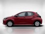 Toyota Yaris 1.5 Hybrid 115 Comfort **EMOTIONAL RED METALLIC/ NIEUWE AUTO/ DIRECT LEVERBAAR**