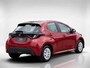 Toyota Yaris 1.5 Hybrid 115 Comfort **EMOTIONAL RED METALLIC/ NIEUWE AUTO/ DIRECT LEVERBAAR**