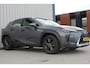 Lexus UX 250h | Incl. 12 maanden garantie | Achteruitrijcamera | Keyless entry/start | Climate controle | Cruise controle | Lane Assist | DAB | Draadloze telefoonlader | Apple CarPlay/Android Auto |
