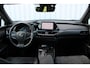 Lexus UX 250h | Incl. 12 maanden garantie | Achteruitrijcamera | Keyless entry/start | Climate controle | Cruise controle | Lane Assist | DAB | Draadloze telefoonlader | Apple CarPlay/Android Auto |