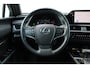 Lexus UX 250h | Incl. 12 maanden garantie | Achteruitrijcamera | Keyless entry/start | Climate controle | Cruise controle | Lane Assist | DAB | Draadloze telefoonlader | Apple CarPlay/Android Auto |