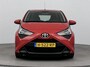 Toyota Aygo 1.0 VVT-i x-play | Airco | Apple Carplay/Android Auto | Parkeercamera | Onderweg-naar-dealer