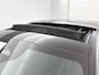 Mercedes-Benz E-klasse 300 e Business Solution AMG | Comfortpakket Plus | Parkeerpakket met 360°-camera | Nightpakket | Winterpakket | Trekhaak | GUARD 360° | Panoramaschuifdak | Warmtewerend, donkergetint glas | Middenconsole in zwart essenhout | 19-inch vijfspaaks AMG velgen |
