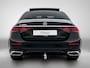Mercedes-Benz E-klasse 300 e Business Solution AMG | Comfortpakket Plus | Parkeerpakket met 360°-camera | Nightpakket | Winterpakket | Trekhaak | GUARD 360° | Panoramaschuifdak | Warmtewerend, donkergetint glas | Middenconsole in zwart essenhout | 19-inch vijfspaaks AMG velgen |