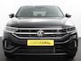 Volkswagen T-Roc 1.5 TSI 150pk Automaat R-Line Navigatie Apple Carplay/Android Auto Camera Parkeersensoren Adaptive Cruise Control Stoelverwarming Virtual Cockpit Elektrische achterklep Getinte ramen Climate Control